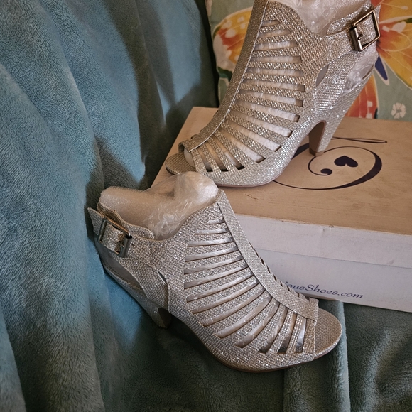 Delicious Shoes - Delicious Metallic Silver Strappy Heels